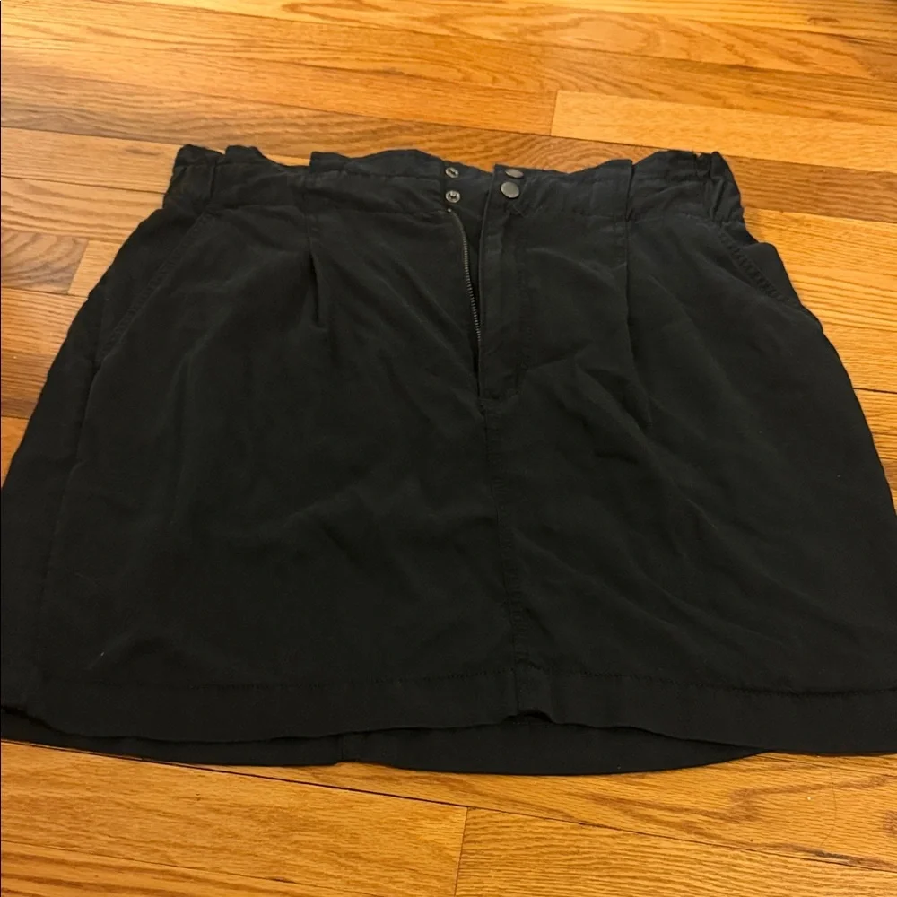 LOFT Black Skirt - Picture 1 of 2